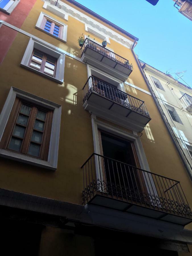 Splendid Houses In Valence Extérieur photo